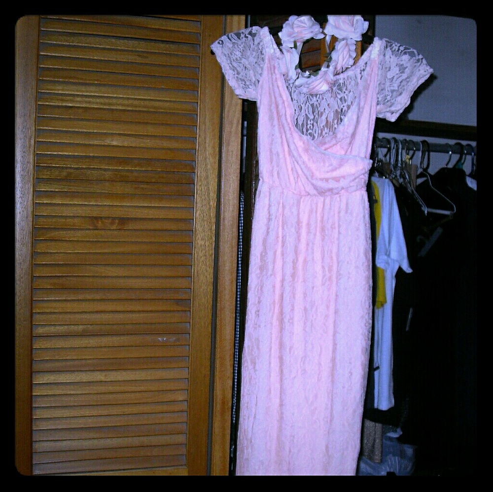 Maternity gown